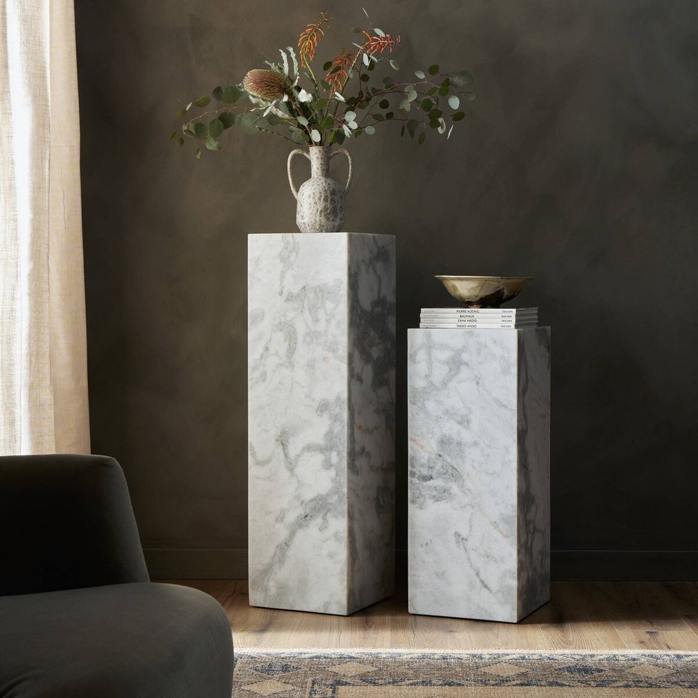 Pedestals & tables or Pots