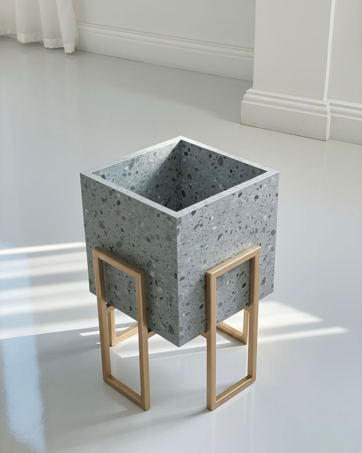 Gold Stand Grey stone plant pot (2 sizes Available) Alike Marble