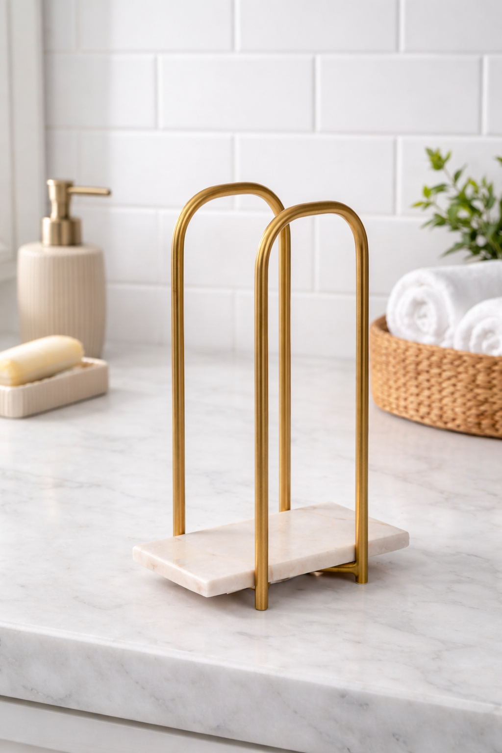 Luxury towel holder