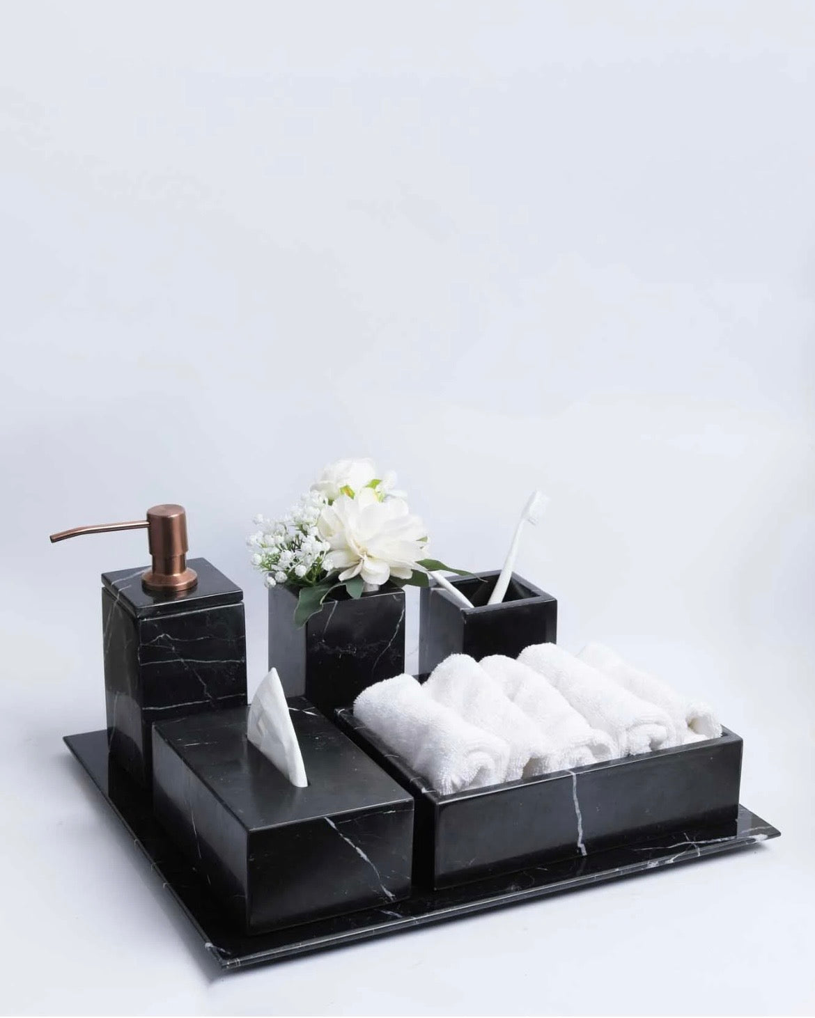 Majestic black Marquina