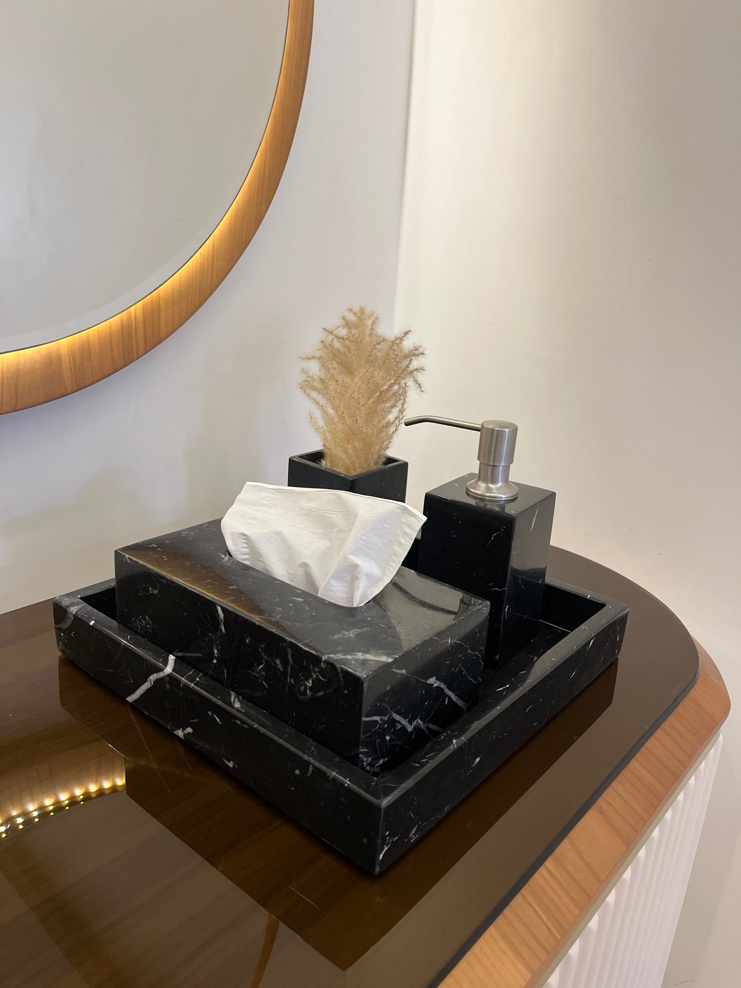 Black Spanish marble set