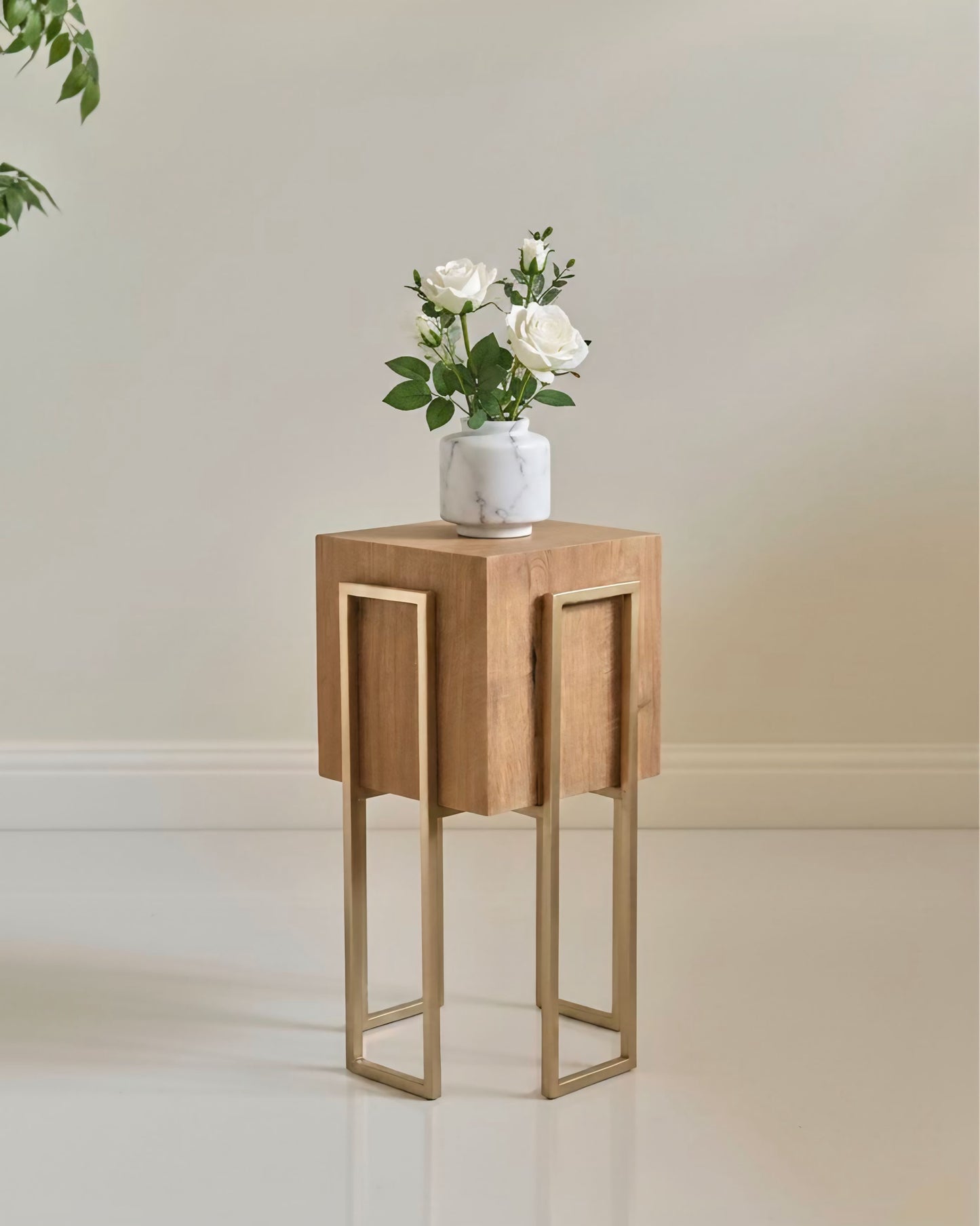 Gold Stand wooden plant pot (2 sizes Available)