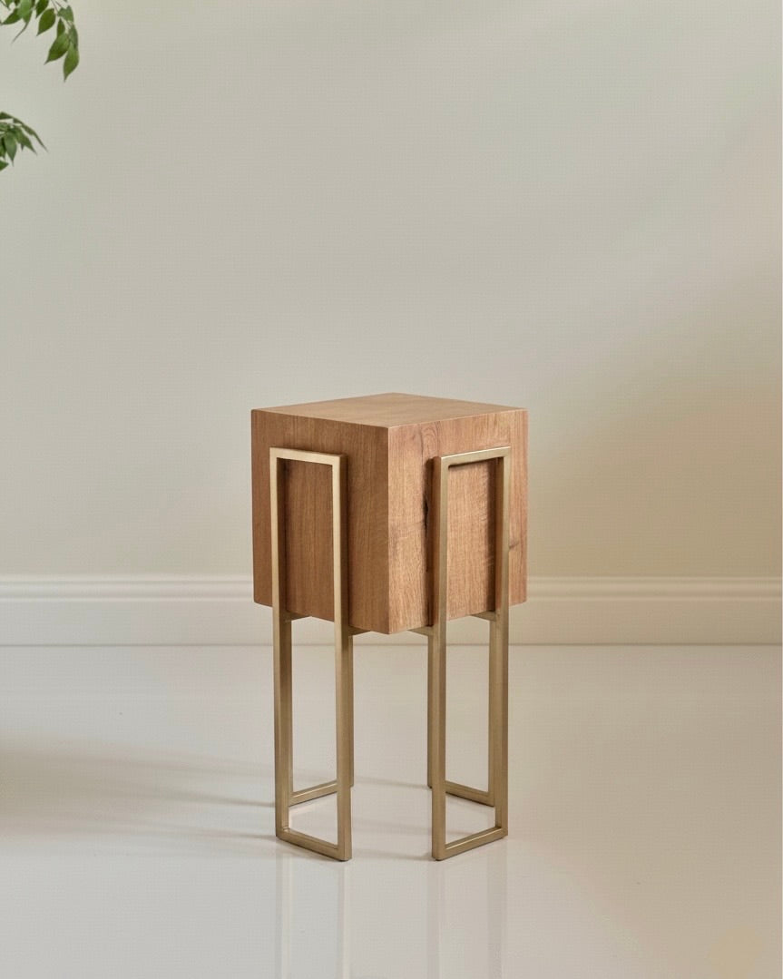 Gold Stand wooden plant pot (2 sizes Available)
