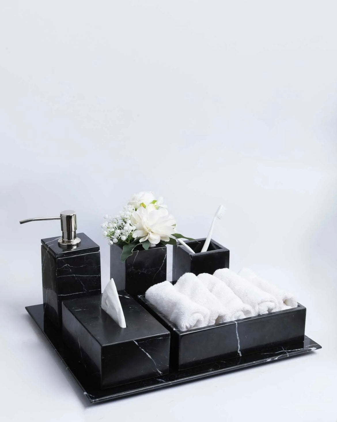 Majestic black Marquina