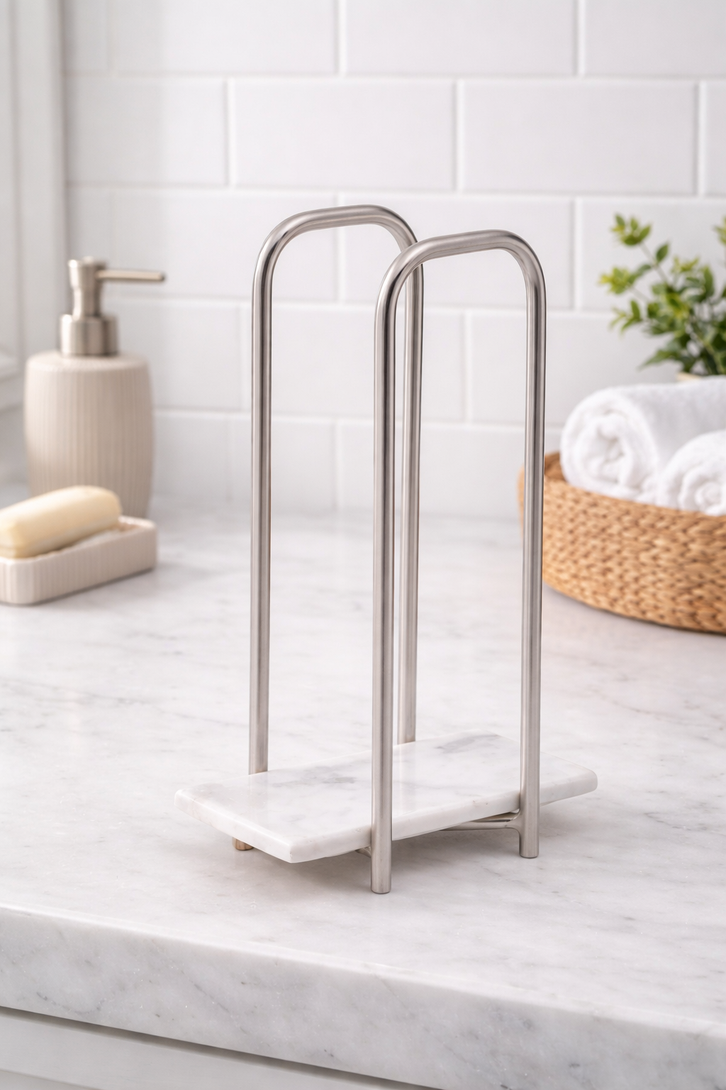 Luxury towel holder