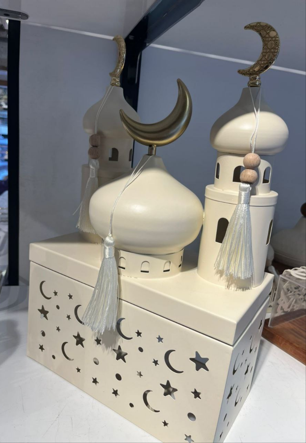 Royal Dome Ramadan Lantern – Premium Imported Metal Decor (Non-Peel Finish)
