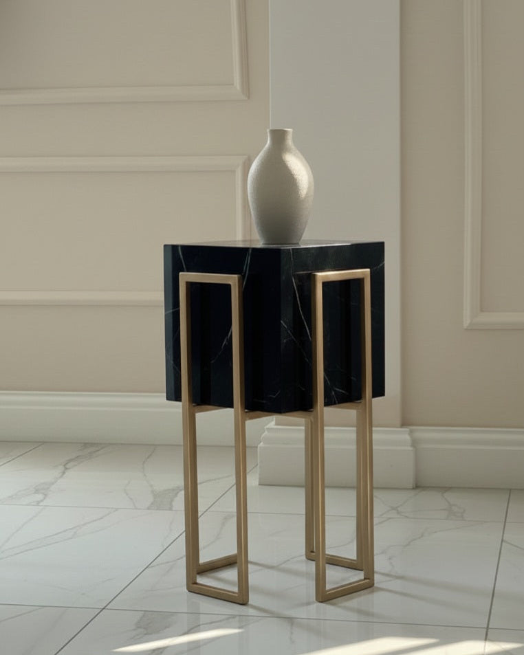 Gold Stand black glossy plant pot (2 sizes Available) Alike Marble