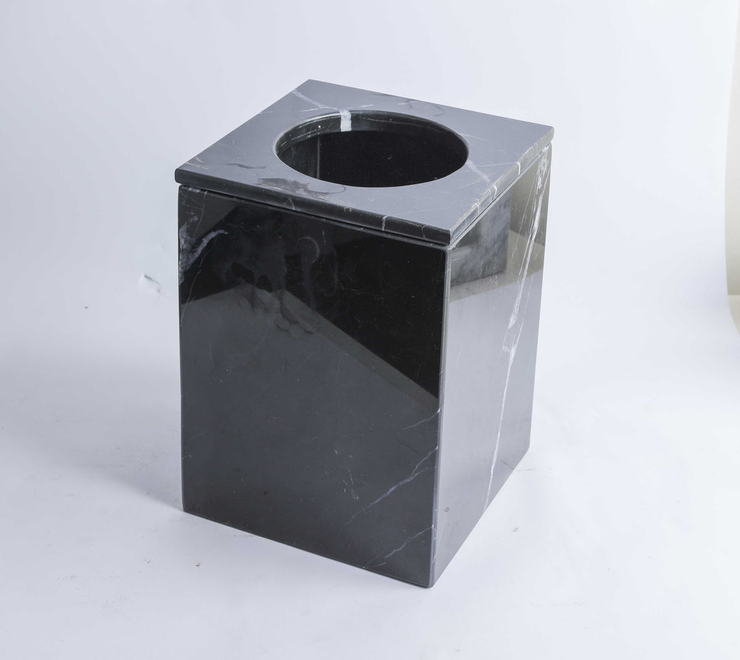 Marble basket with cover