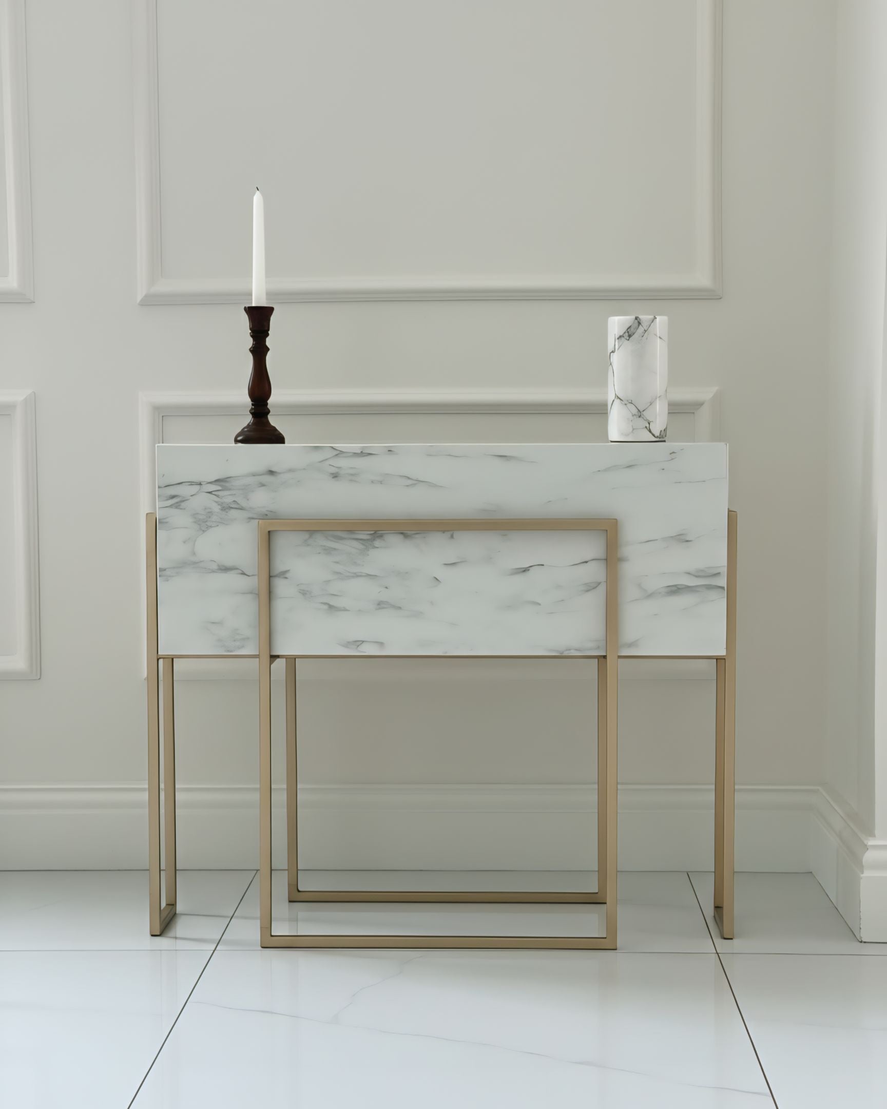 White 80cm pot or table