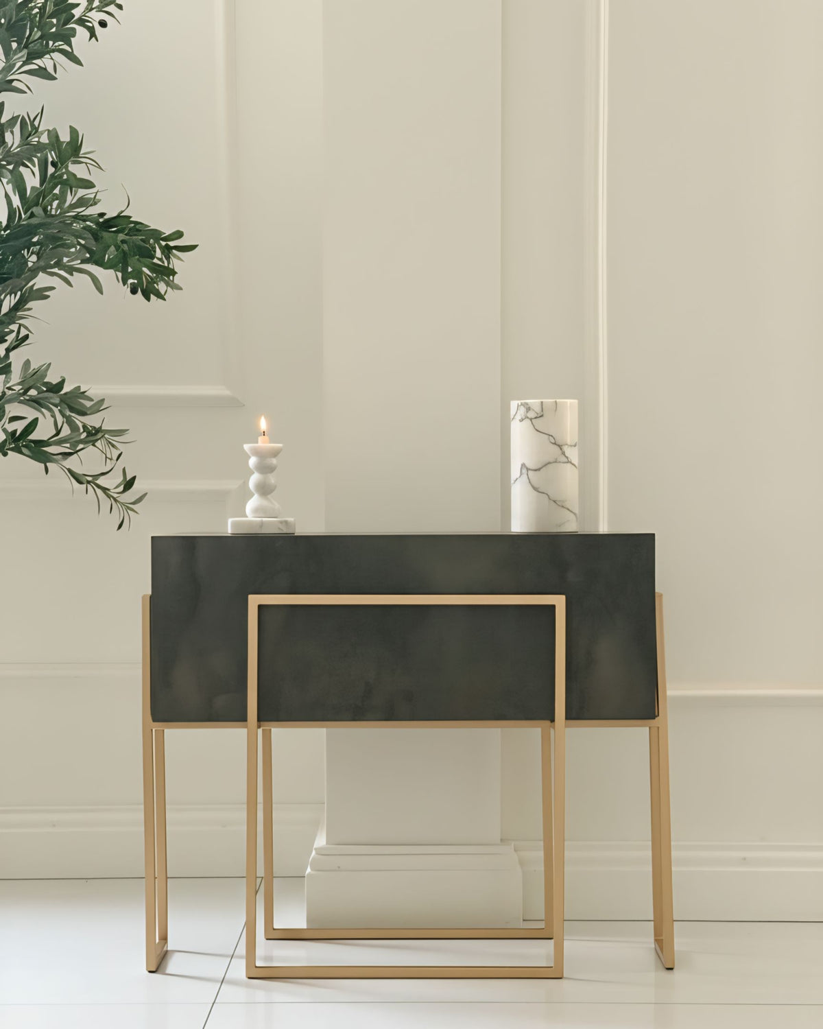 Charcoal 80cm pot or table Alike Marble